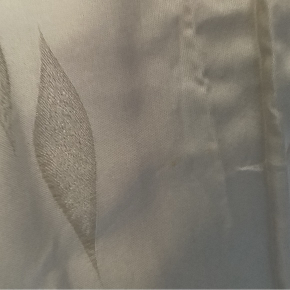 Faux fur shawl , white with grey strips in it . Soft and pretty - Picture 4 of 6